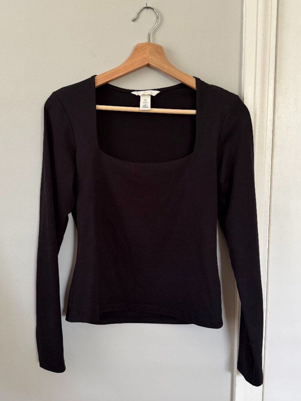 H&M Black Square Neck Long Sleeve Top – Size Small